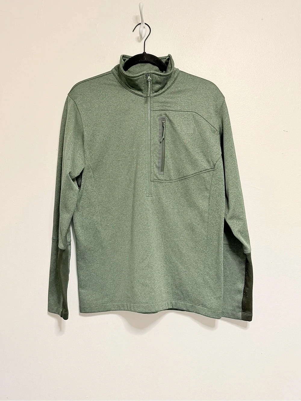 The North Face Men's TNF Performance Fleece Quarter-Zip Green Performance medium